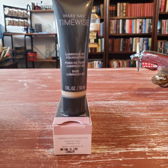 Beige N 150 (Neutral) Luminous 3D Foundation Normal To Dry Skin - Mary K… - Picture 3 of 3